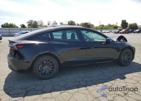 2024 Tesla Model 3 z USA, uszkodzony, nr VIN 5YJ3E1EB7RF754543